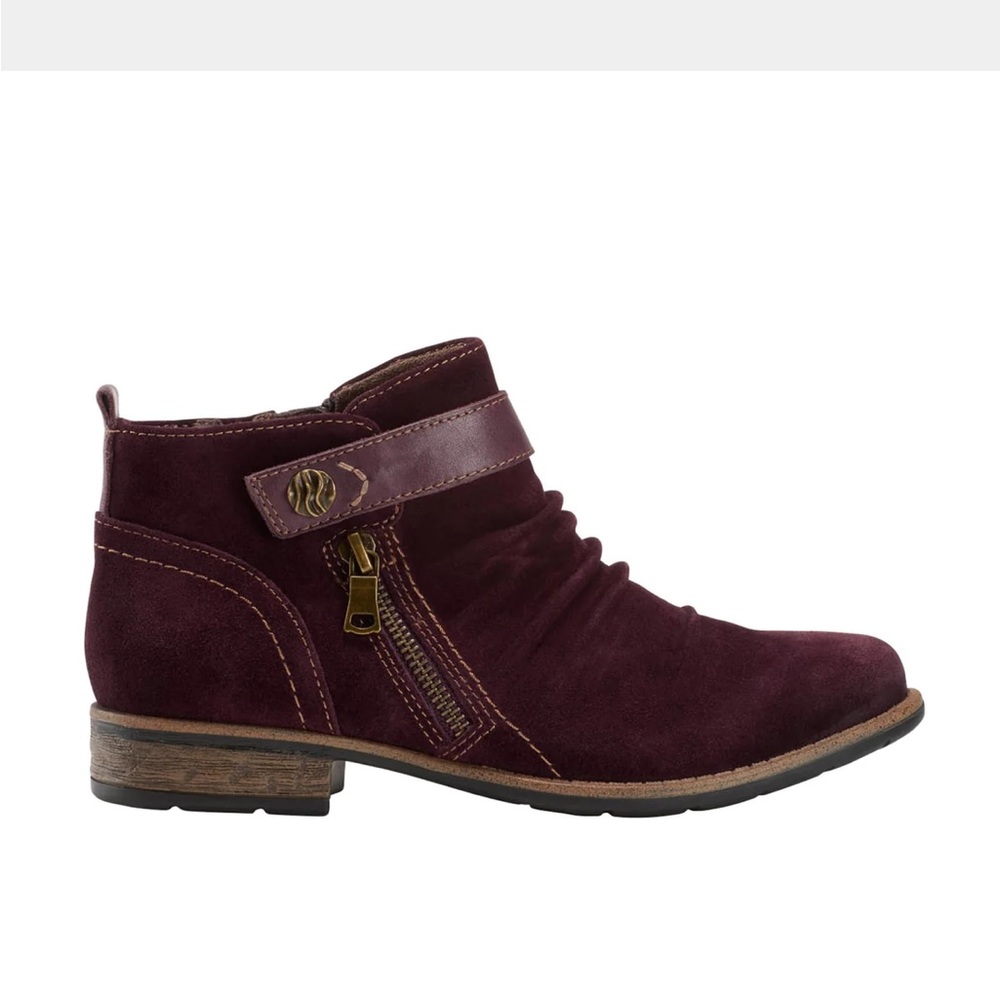 Earth Women's Burgundy Ankle Boots